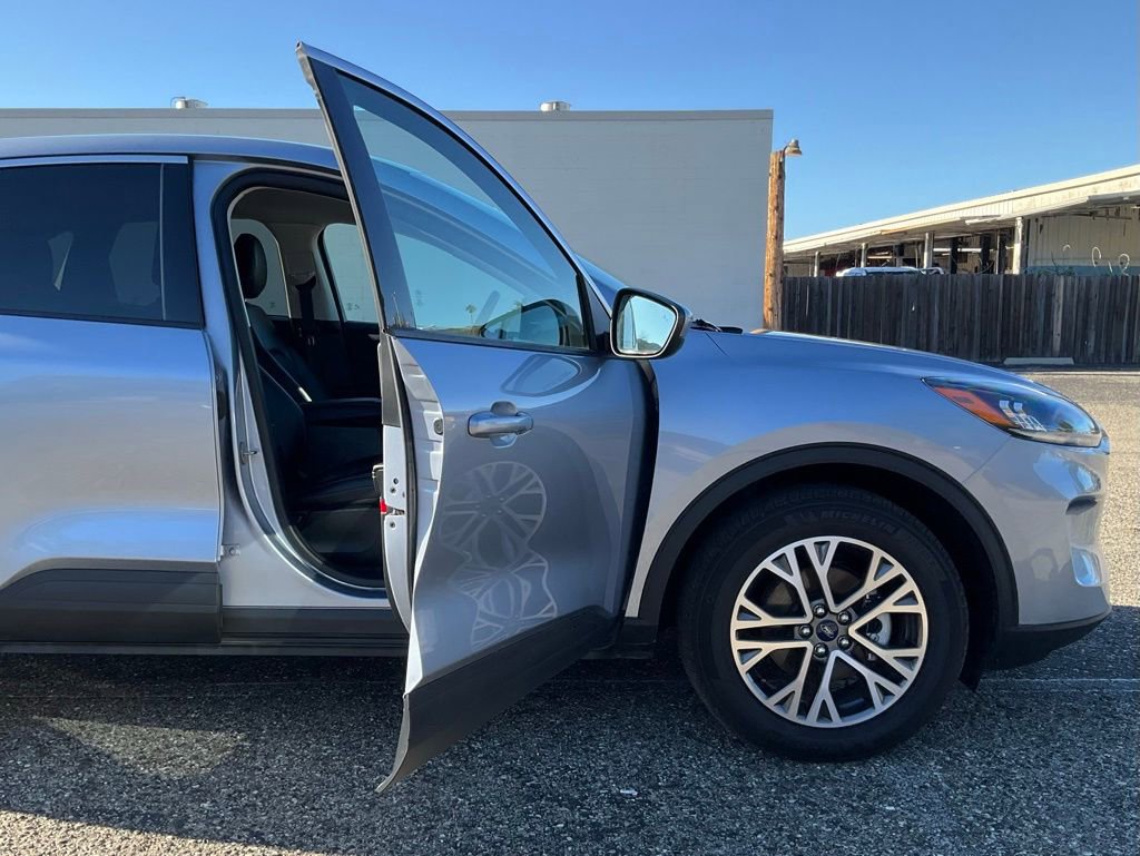 Certified 2022 Ford Escape SEL w/ Technology Package image 39