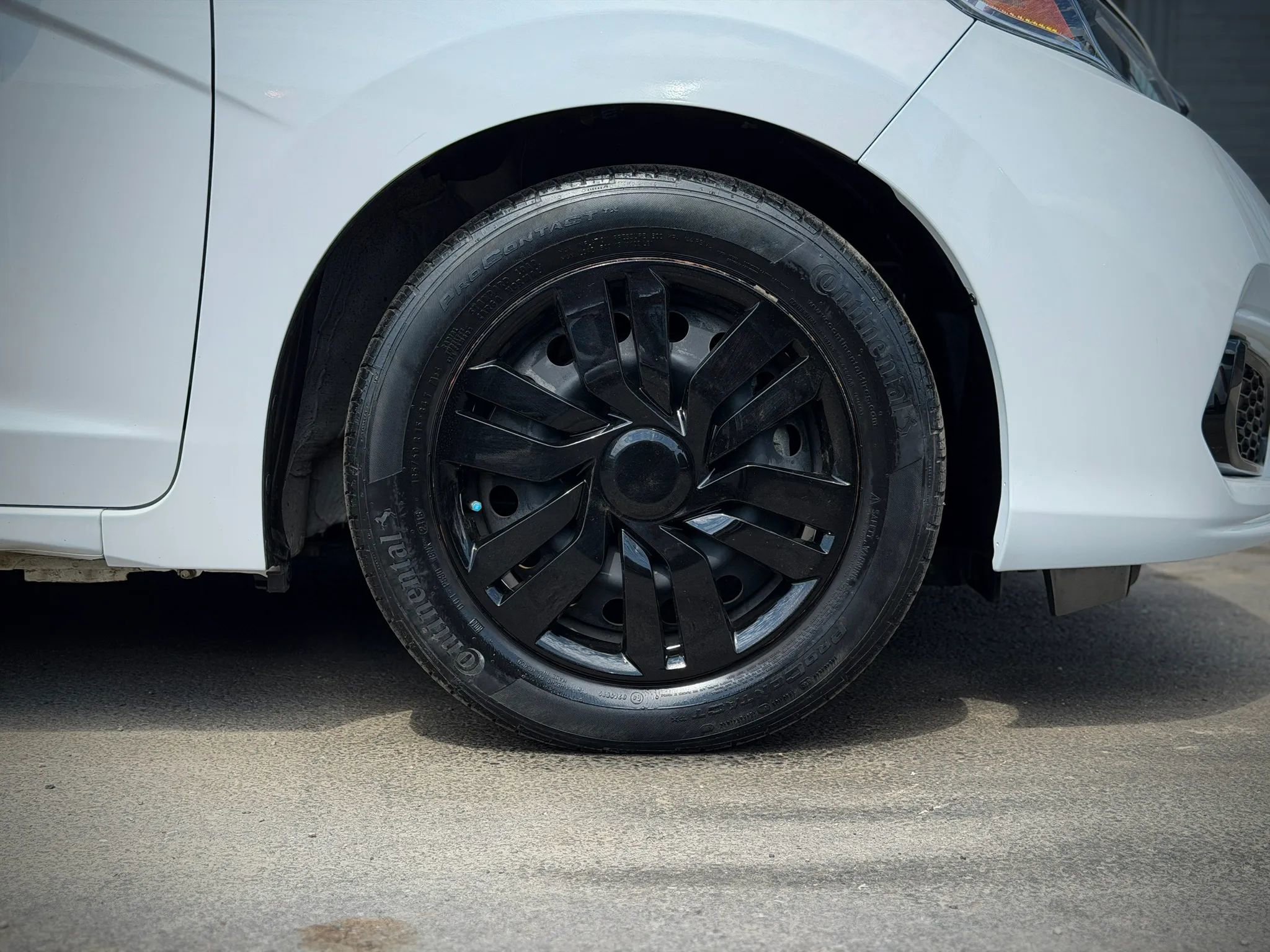 Used 2019 Honda Fit LX image 36