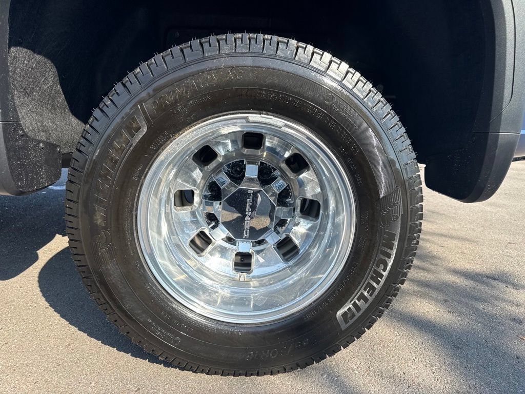 New 2026 GMC Sierra 3500 Denali Ultimate AWD/4WD image 33