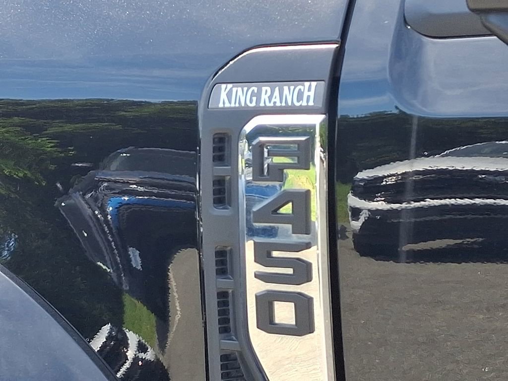 Used 2025 Ford F450 King Ranch w/ Chrome Package AWD/4WD image 32