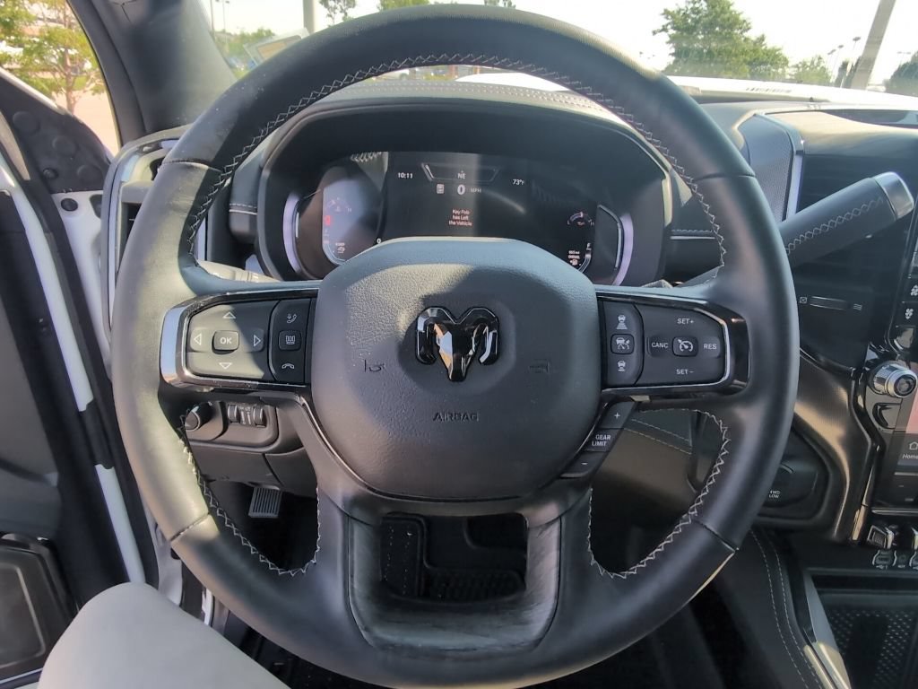 Used 2025 RAM 3500 Limited AWD/4WD image 14