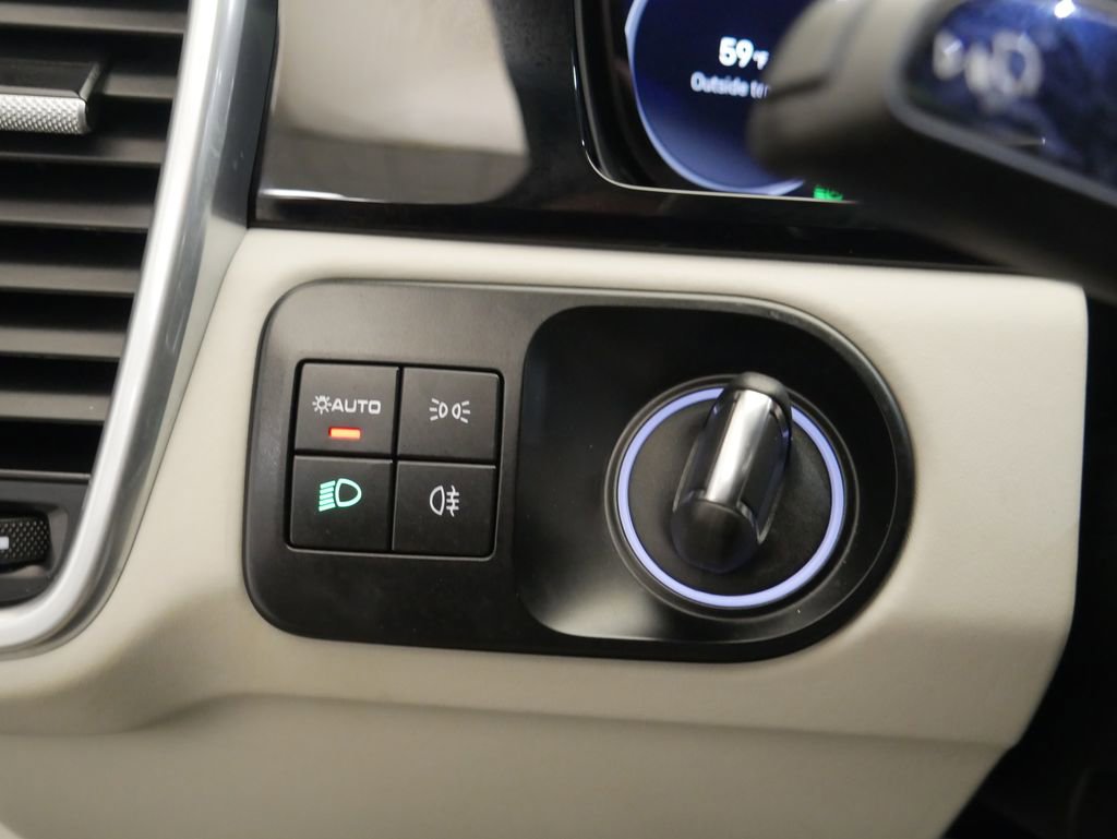Certified 2023 Porsche Cayenne GTS AWD/4WD image 49