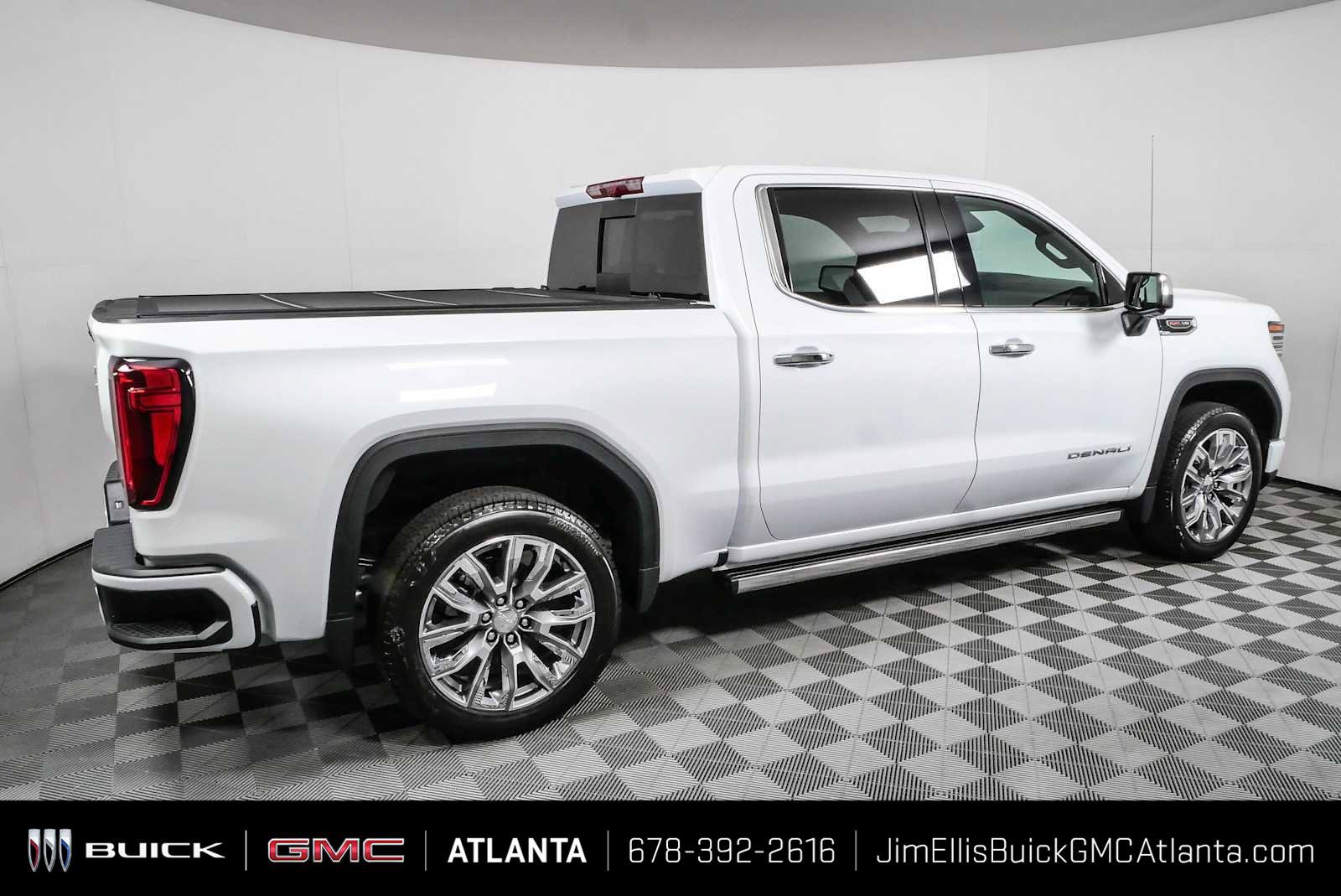 New 2026 GMC Sierra 1500 Denali w/ Denali Reserve Package AWD/4WD image 2