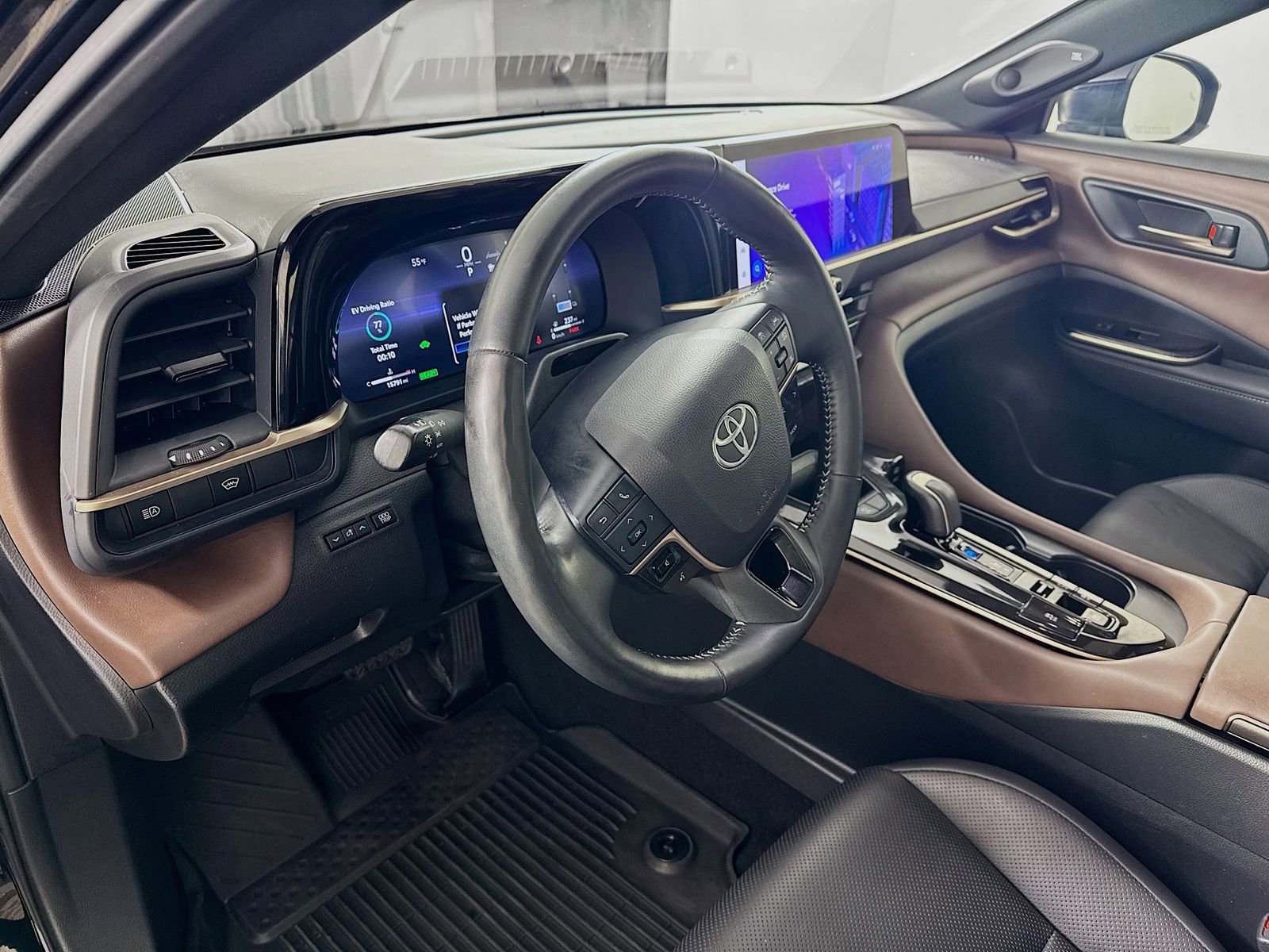Certified 2024 Toyota Crown Limited w/ Advanced Technology Package AWD/4WD image 6