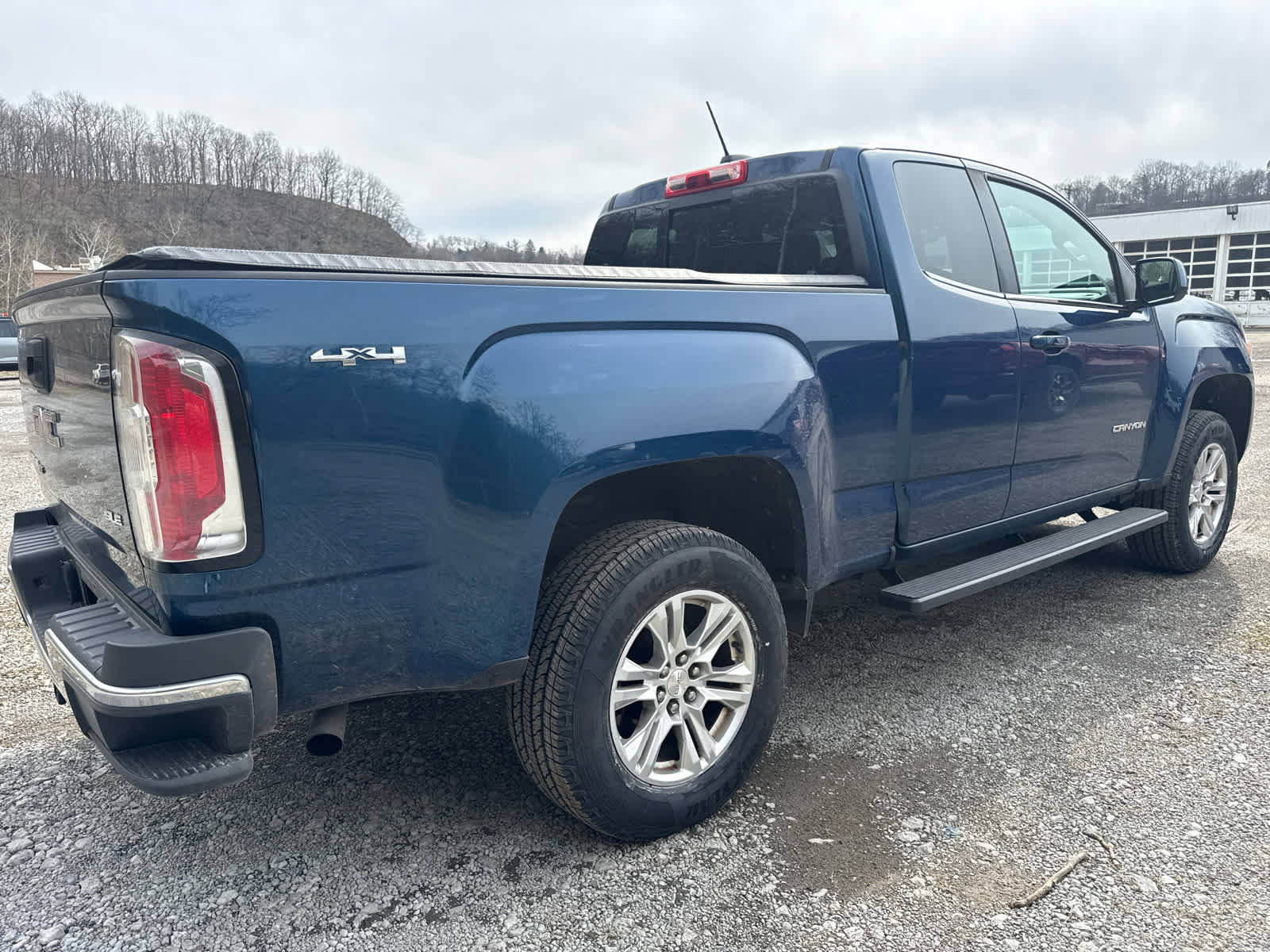 Used 2019 GMC Canyon SLE w/ SLE Convenience Package image 7