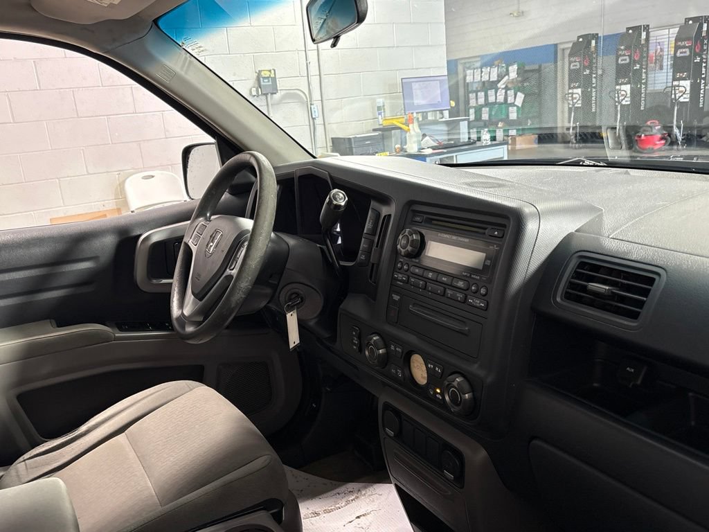 Used 2010 Honda Ridgeline RTS image 25