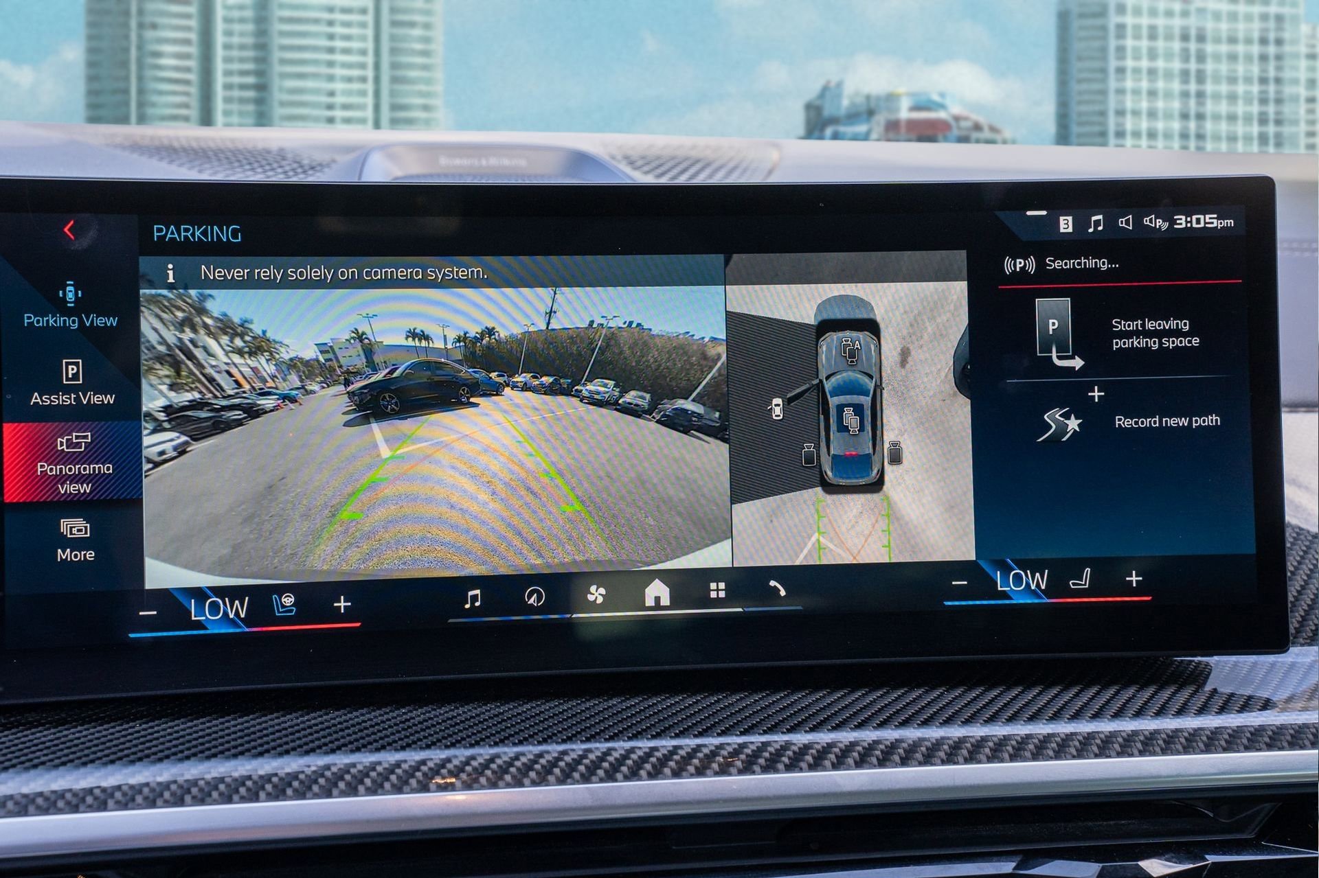 Used 2024 BMW X6 M60i w/ Dynamic Handling Package image 35