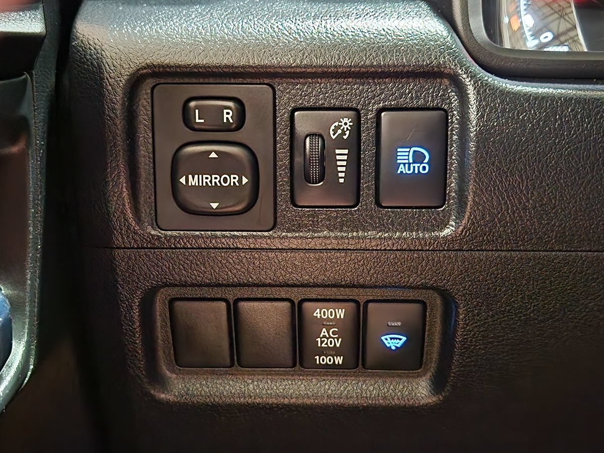 Used 2023 Toyota 4Runner TRD Off-Road Premium AWD/4WD image 44