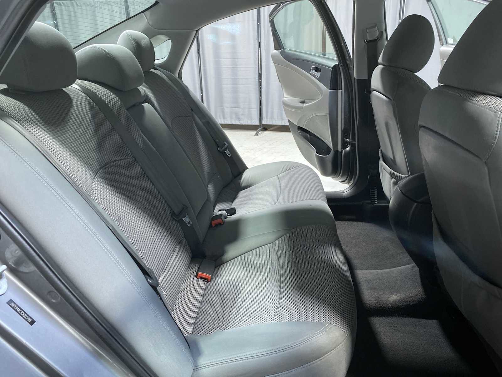Used 2012 Hyundai Sonata GLS w/ Popular Equipment Pkg FWD image 13