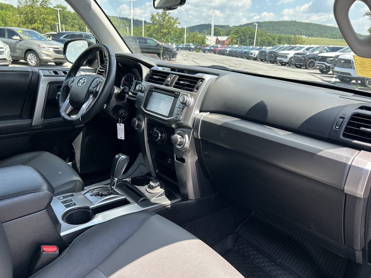 Used 2019 Toyota 4Runner SR5 Premium AWD/4WD image 14