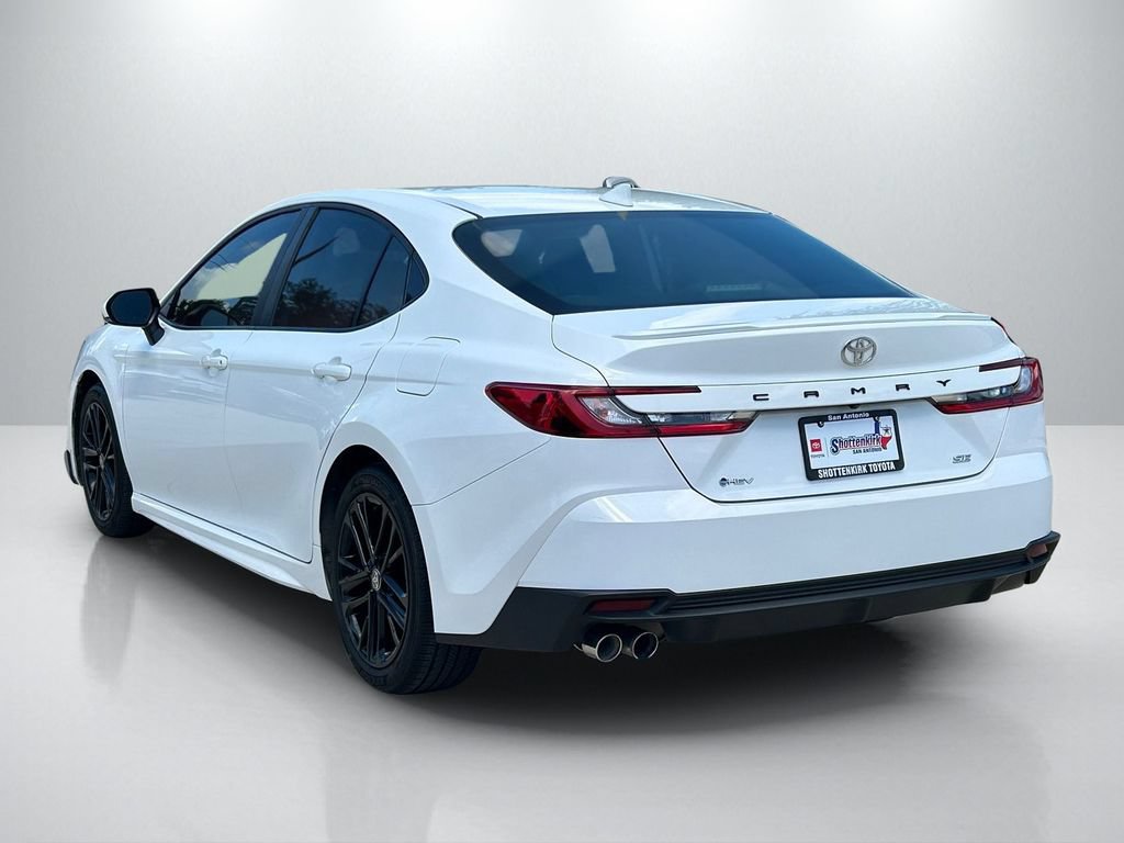 Used 2025 Toyota Camry SE w/ Convenience Package FWD image 7