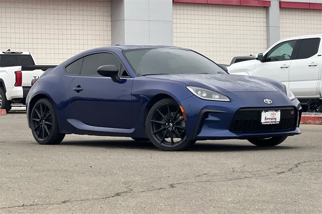 Certified 2023 Toyota GR86 Premium image 2
