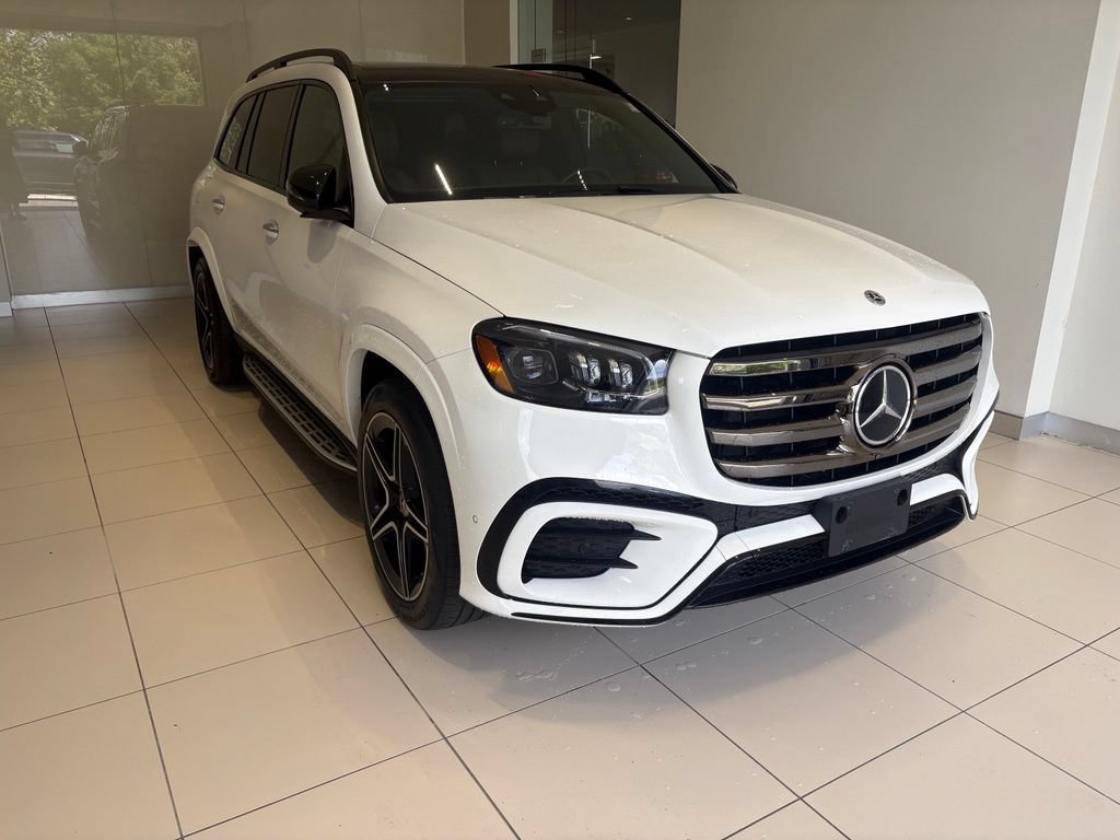 Used 2024 Mercedes-Benz GLS 450 4MATIC image 7