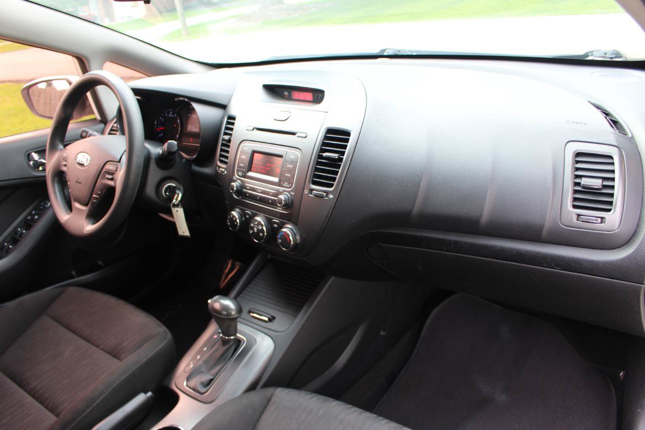 Used 2016 Kia Forte LX FWD image 34