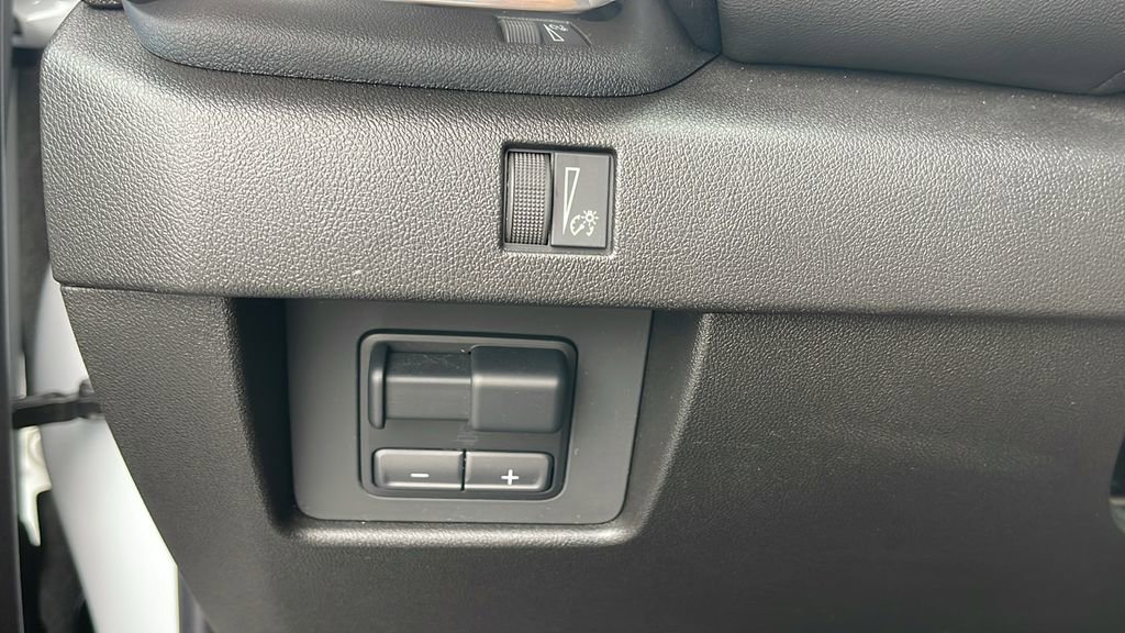 Used 2025 GMC Canyon Elevation w/ Convenience Package image 22