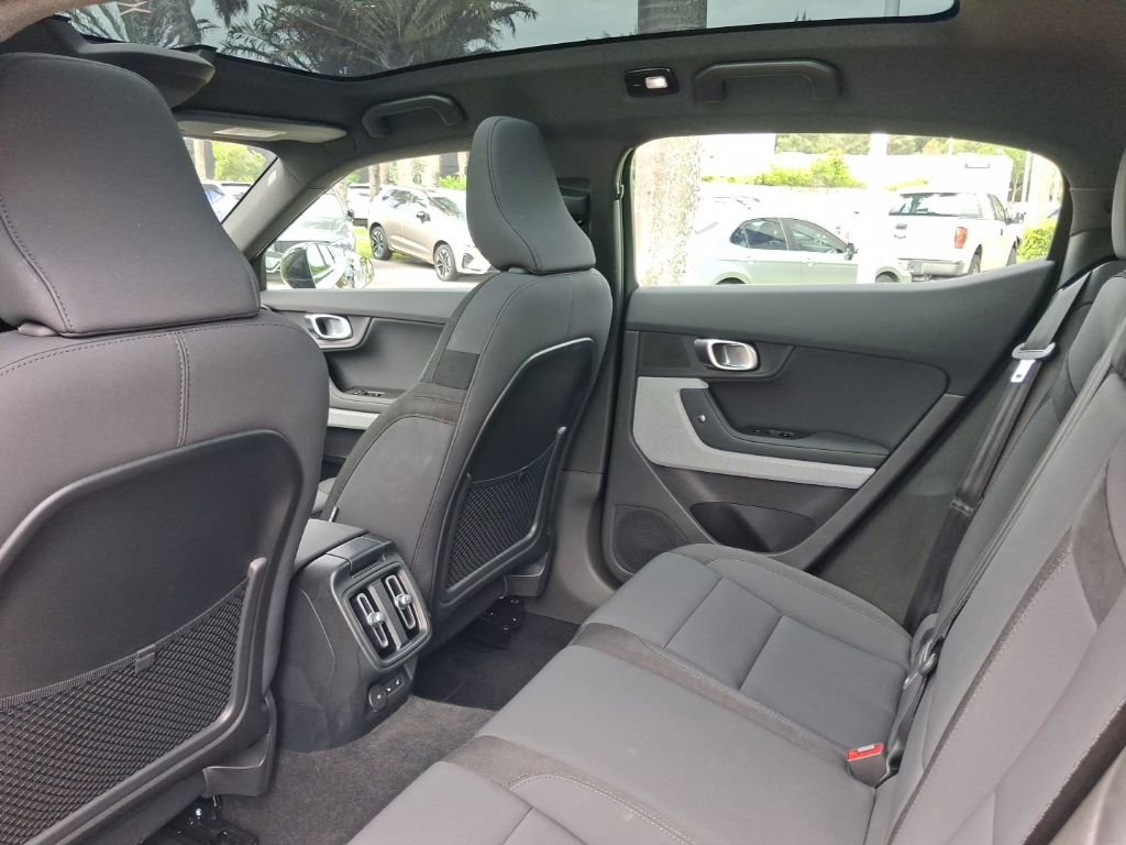 Used 2024 Polestar Polestar 2 image 7