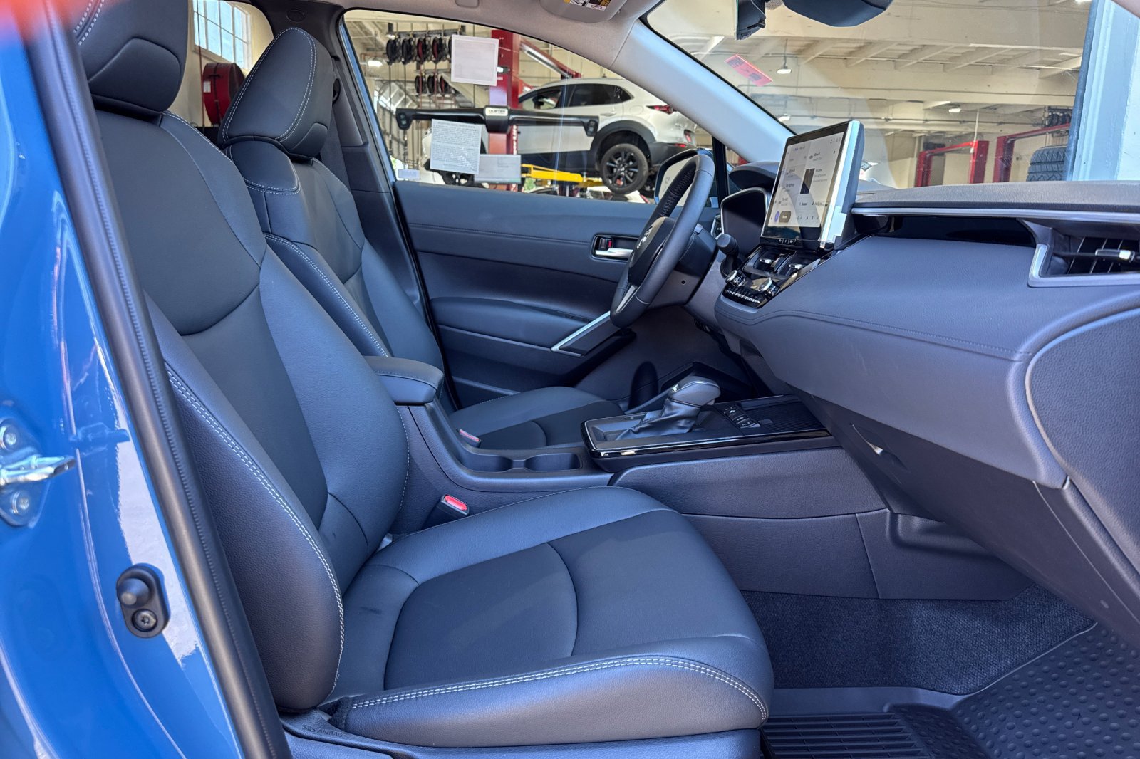 New 2026 Toyota Corolla Cross XLE w/ Convenience Package AWD/4WD image 29