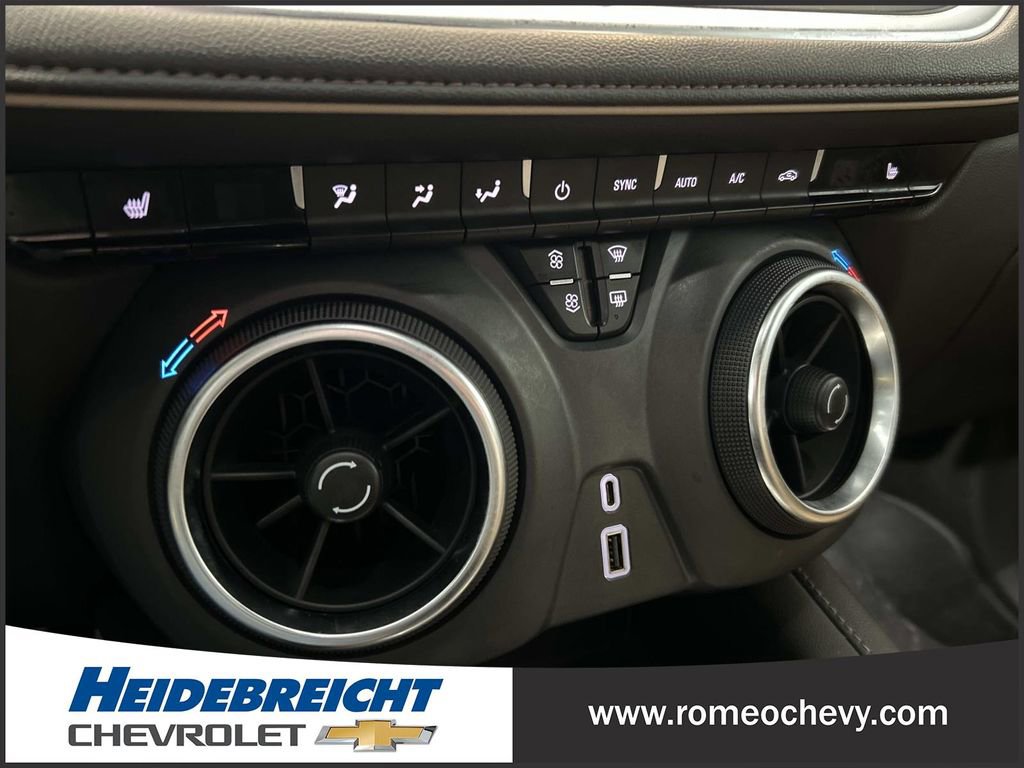 Certified 2022 Chevrolet Blazer Premier w/ LPO, Floor Liner Package image 22