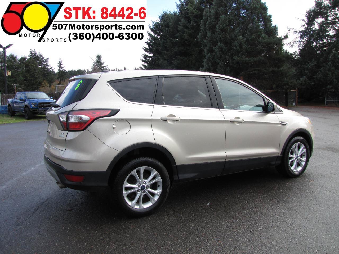 Used 2017 Ford Escape SE FWD image 7