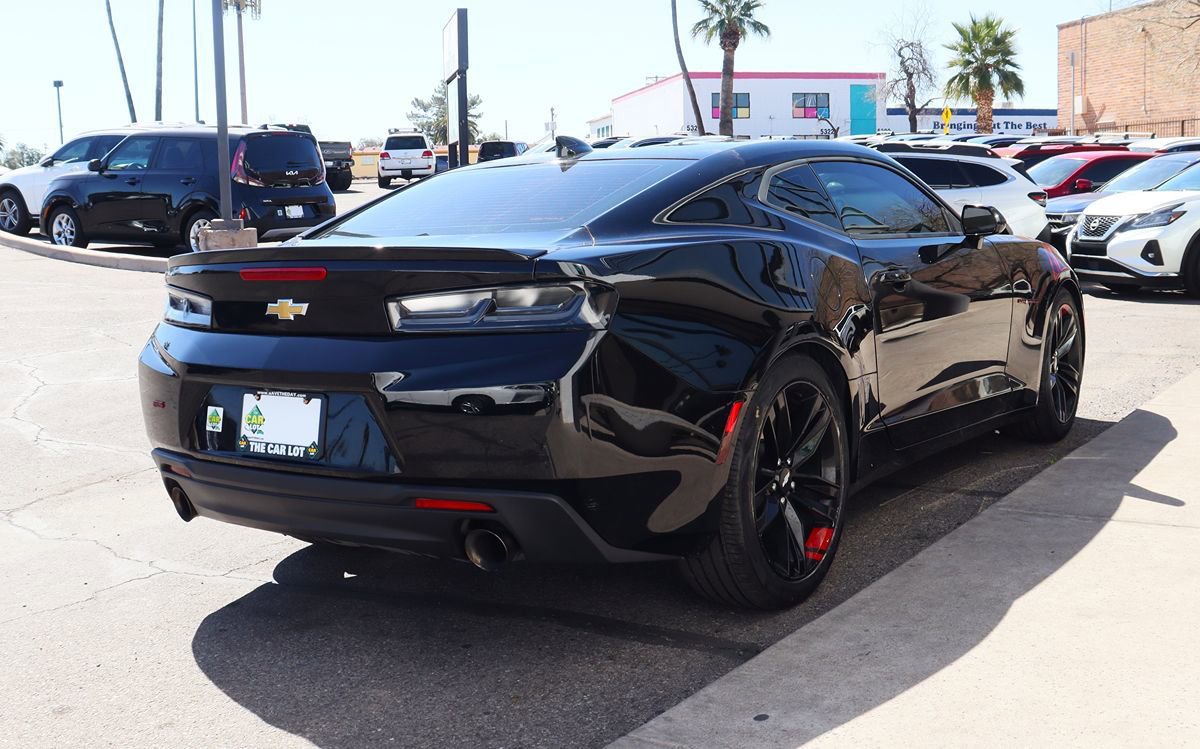 Used 2018 Chevrolet Camaro LT w/ Redline Edition RWD image 13