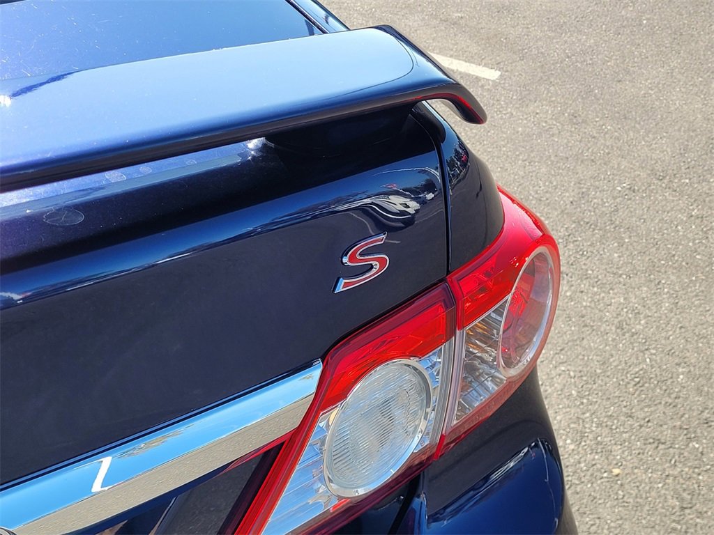 Used 2012 Toyota Corolla S image 7