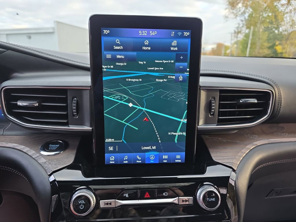 Used 2022 Ford Explorer Platinum w/ Equipment Group 601A image 26