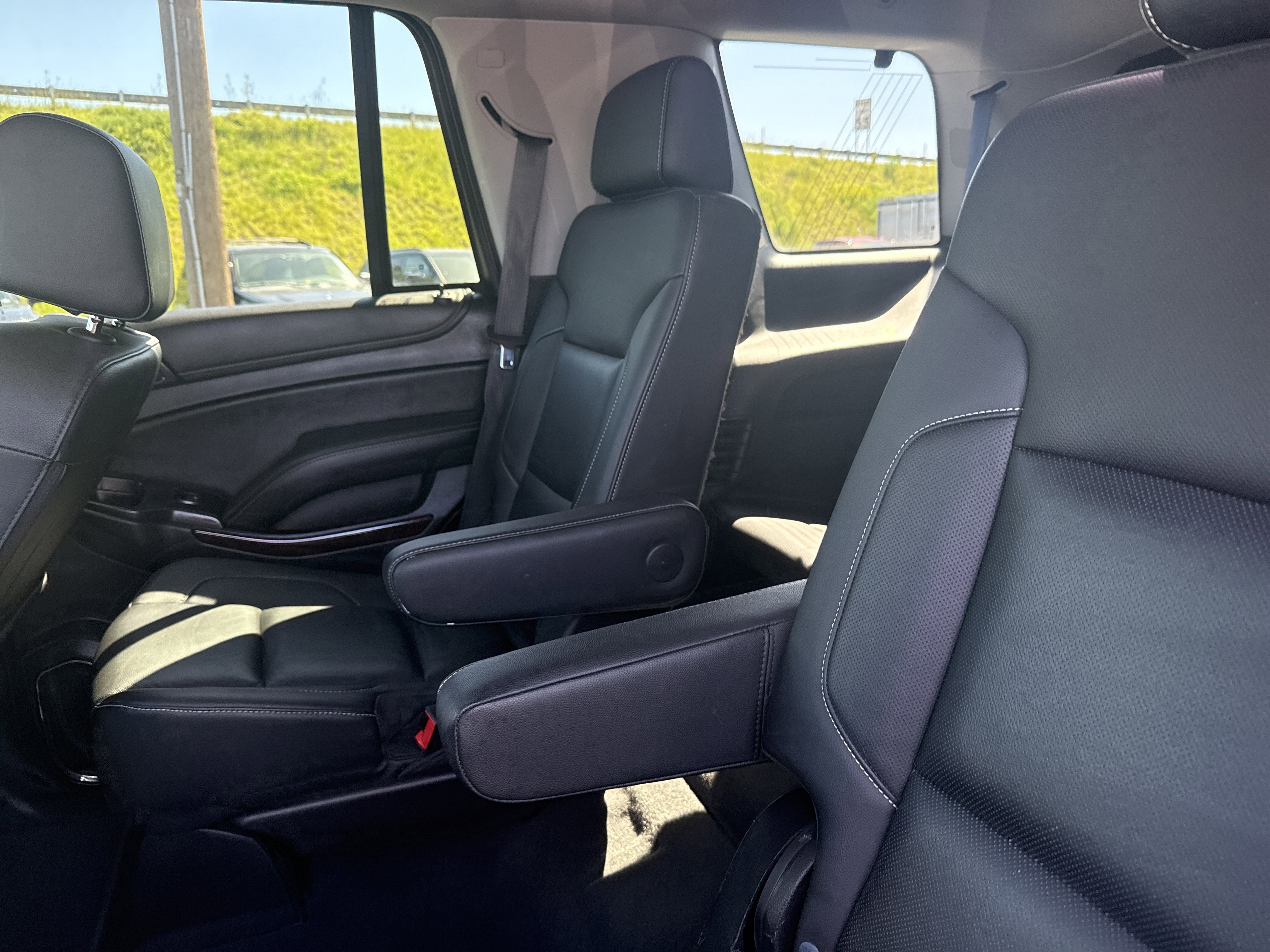 Used 2020 GMC Yukon SLT AWD/4WD image 13