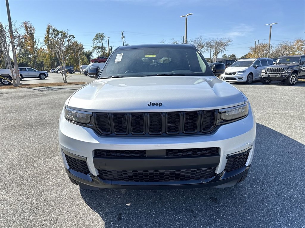 New 2025 Jeep Grand Cherokee L Limited w/ Trailer Tow Package image 8