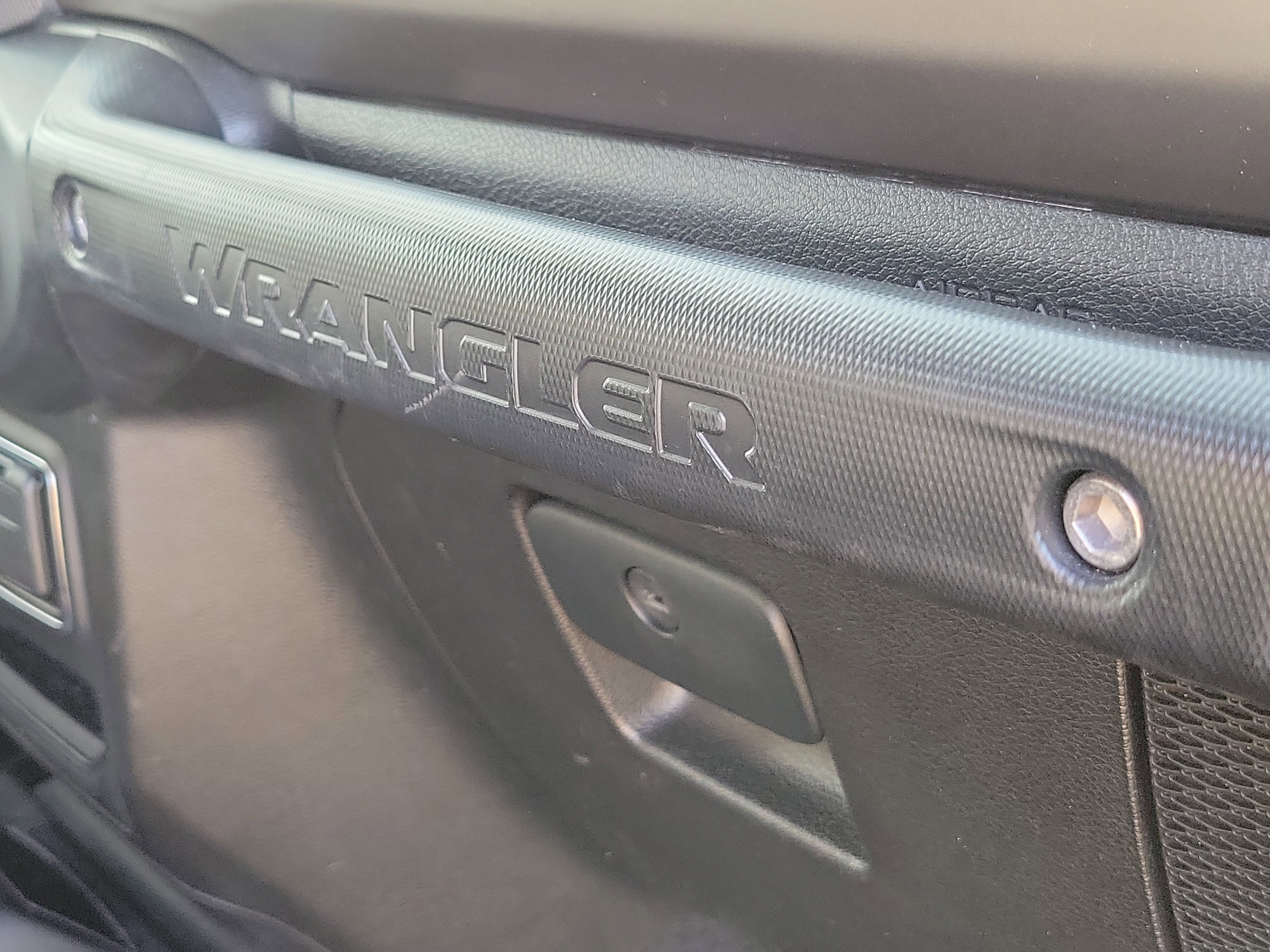 Used 2020 Jeep Wrangler Sport image 28