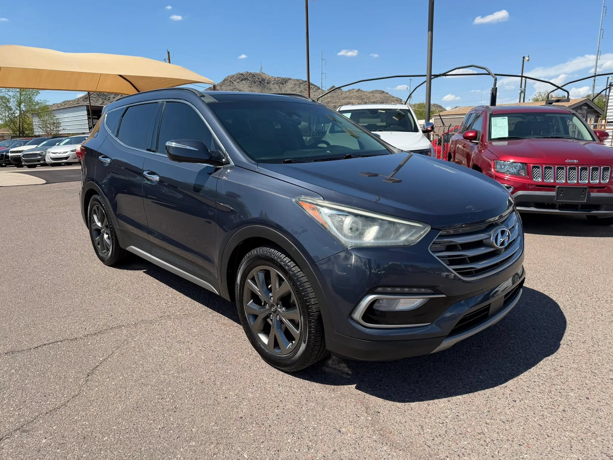 Used 2017 Hyundai Santa Fe Sport w/ 2.0T Ultimate Tech Package 05 FWD image 3