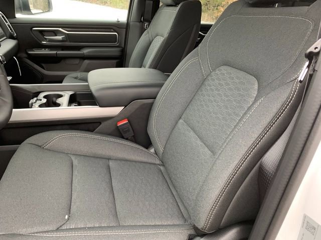 New 2026 RAM 1500 4x4 Crew Cab image 12