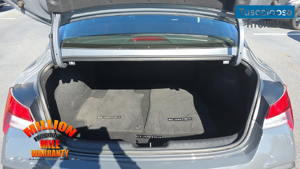 Used 2024 Hyundai Elantra SEL FWD image 10
