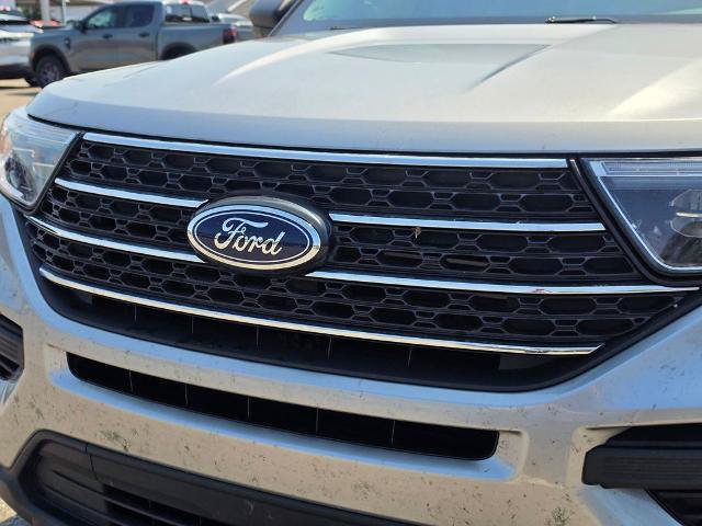 Certified 2023 Ford Explorer XLT RWD image 16