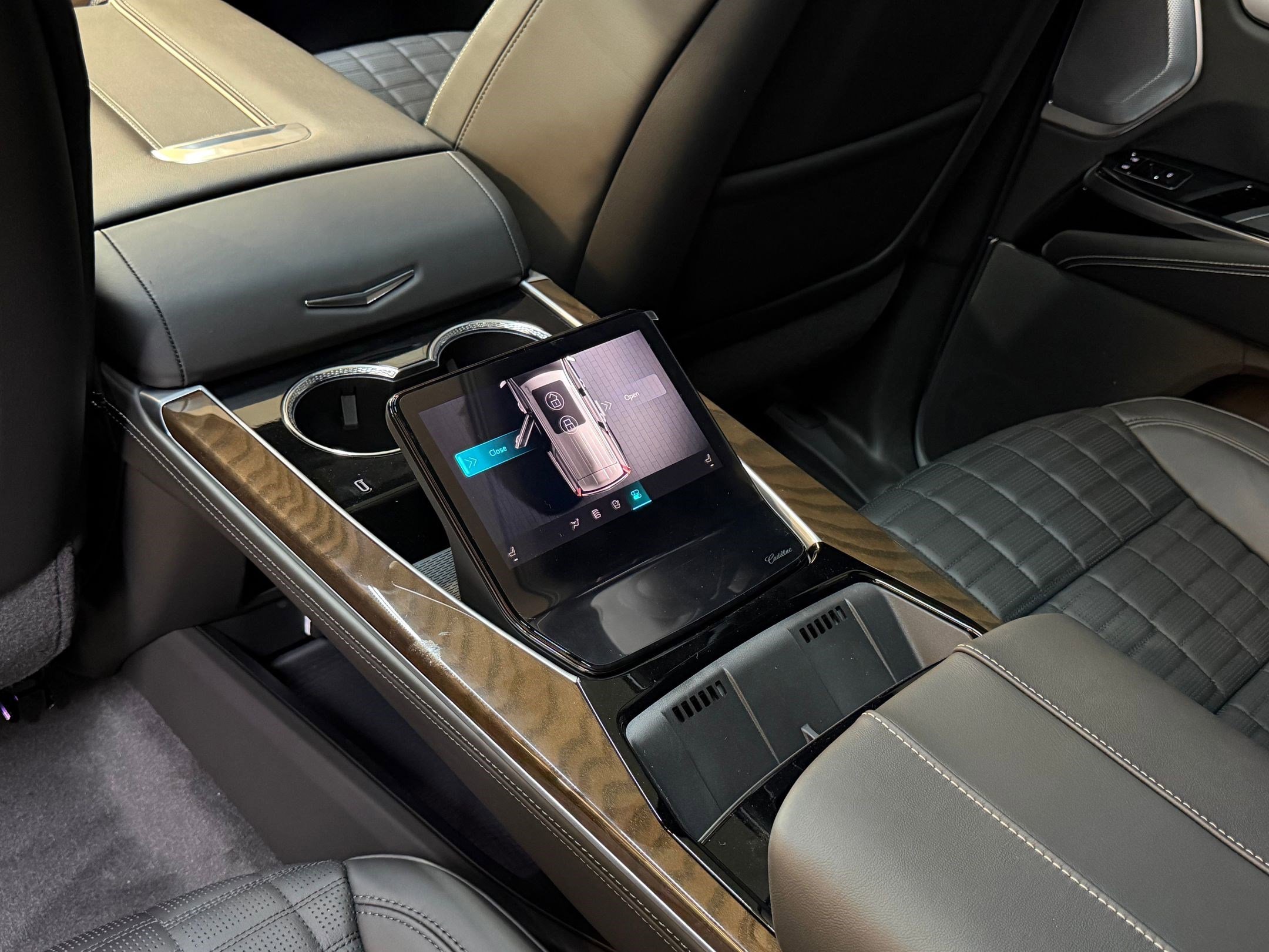 New 2026 Cadillac Escalade Platinum Sport AWD/4WD image 52