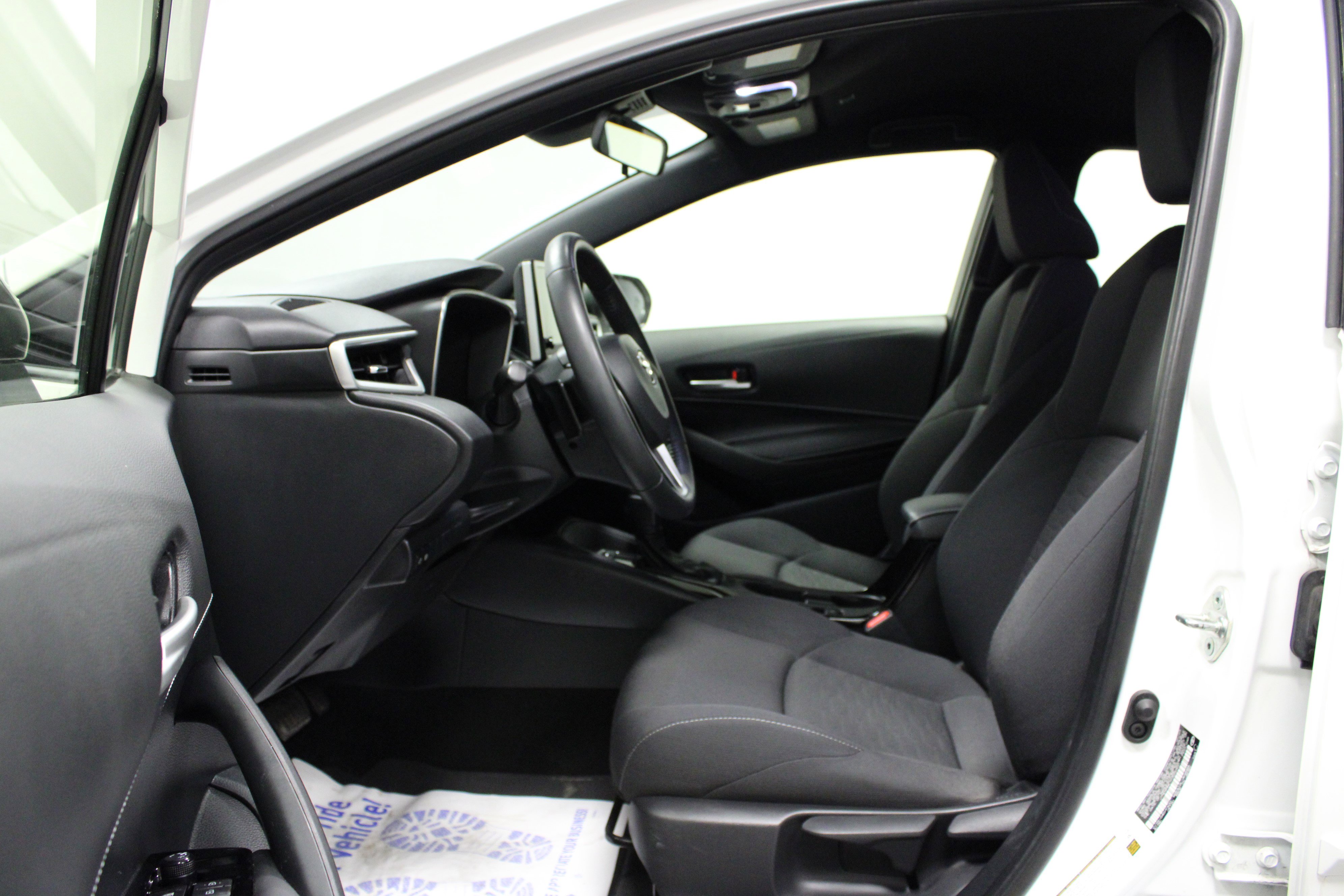 Used 2023 Toyota Corolla SE image 12