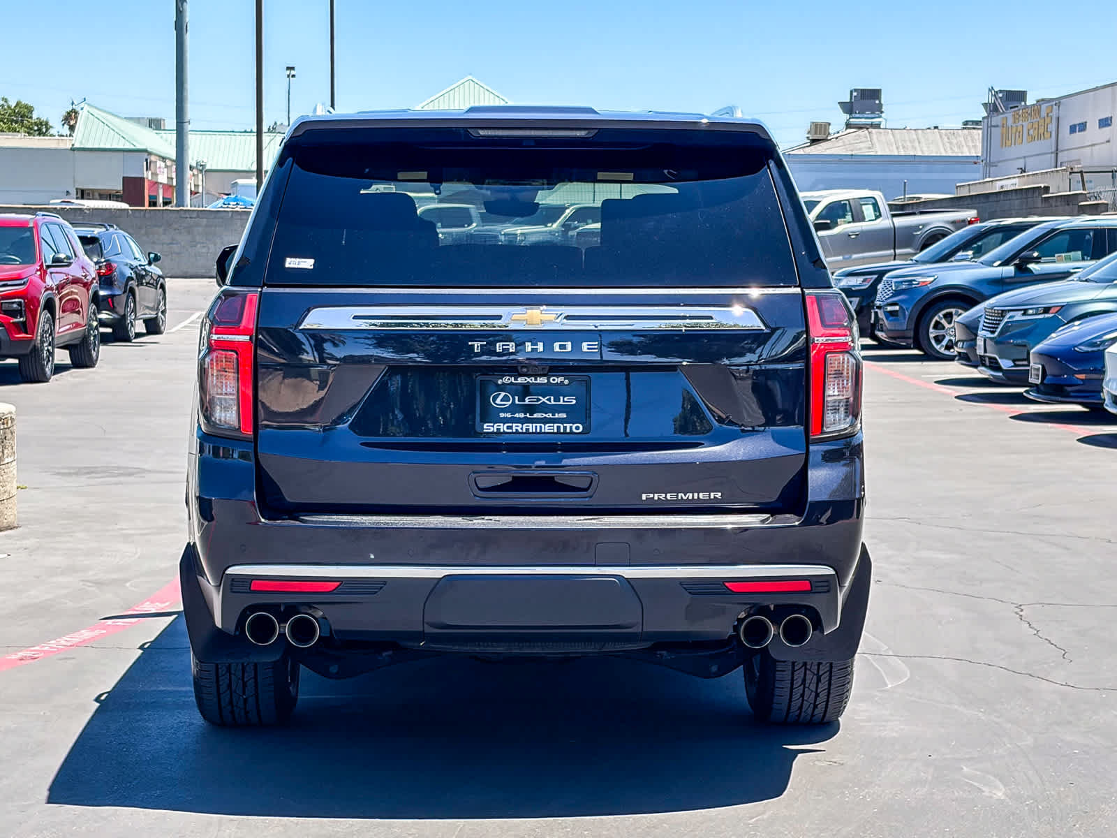 Used 2024 Chevrolet Tahoe Premier AWD/4WD image 4