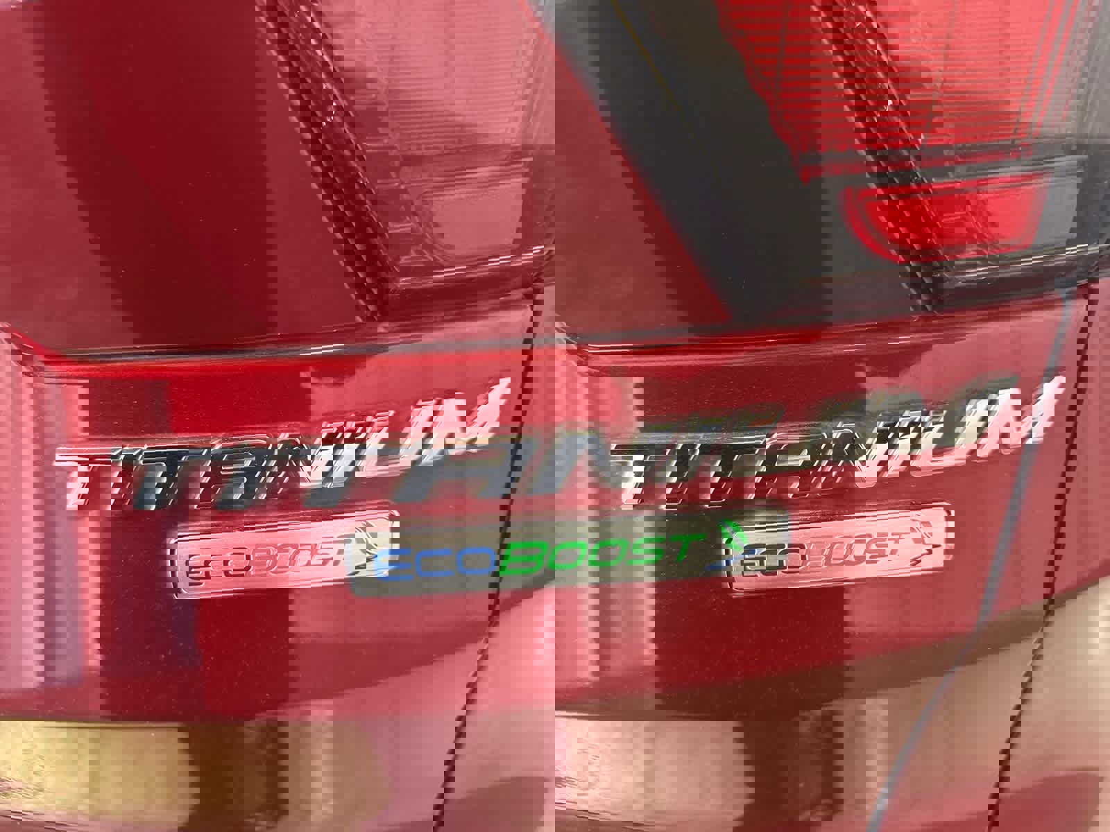 Used 2017 Ford Escape Titanium image 12