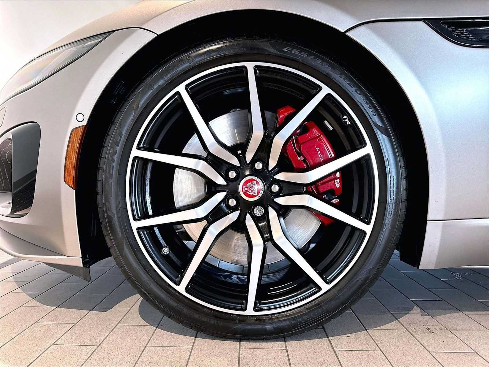 Used 2023 Jaguar F-TYPE R AWD/4WD image 15