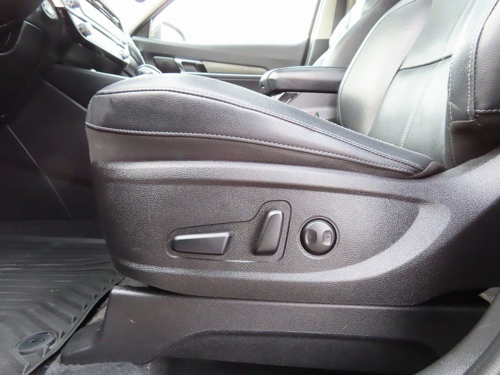 Used 2022 Kia Telluride EX w/ EX Premium Package image 8
