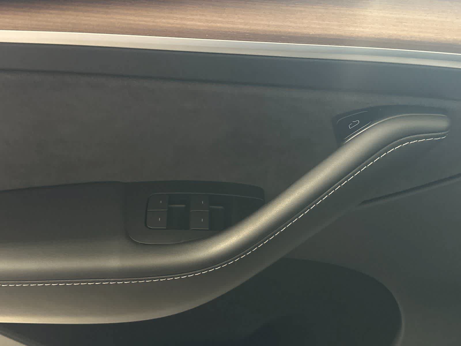 Used 2023 Tesla Model Y Performance AWD/4WD image 13