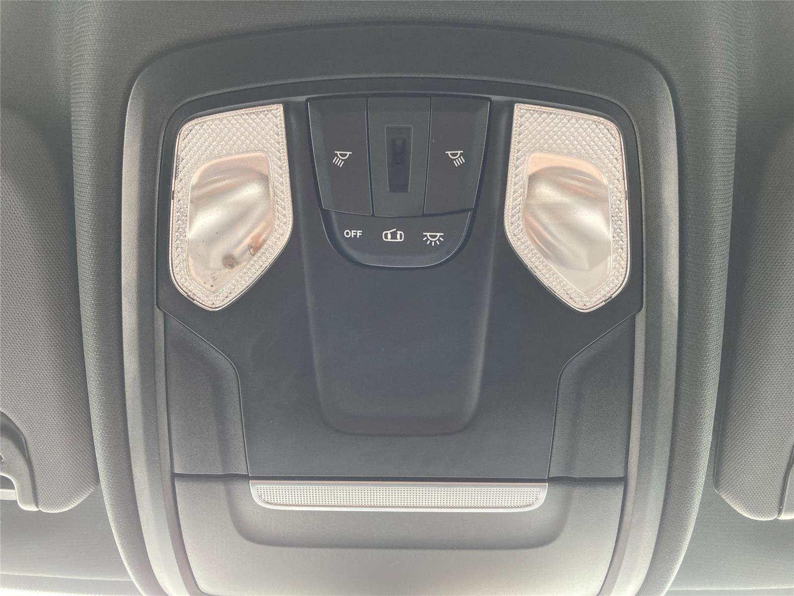 Used 2022 RAM 3500 Tradesman image 21