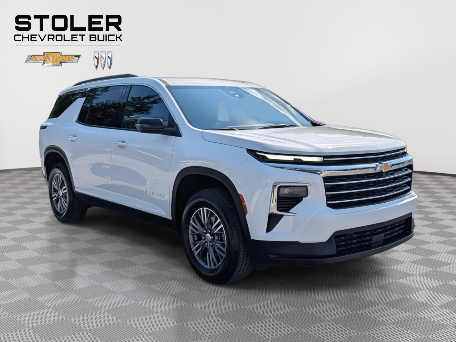 Used 2025 Chevrolet Traverse LT image 7