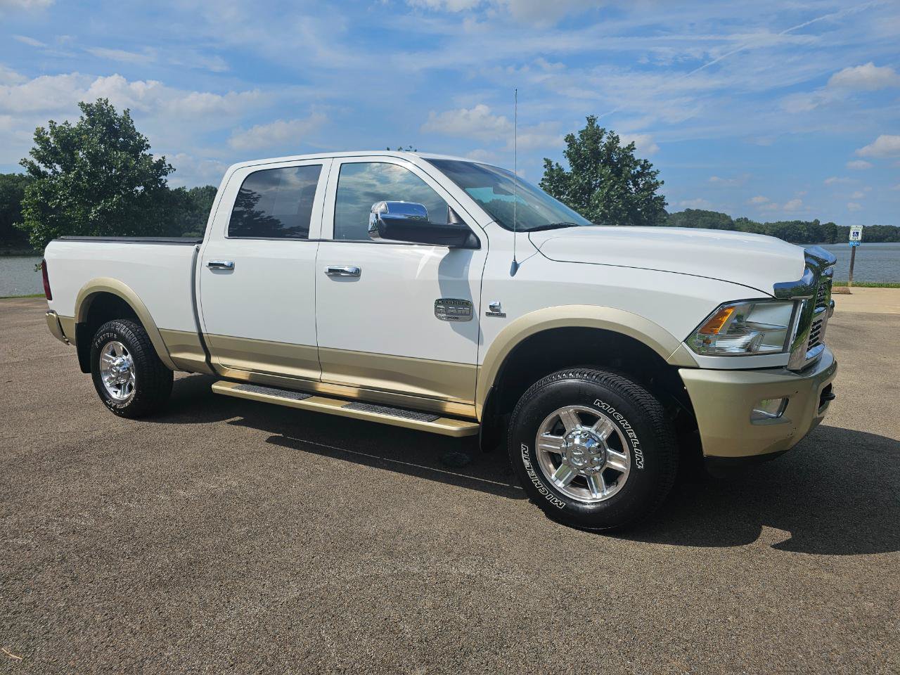 Used 2012 RAM 2500 Longhorn w/ Protection Group AWD/4WD image 2