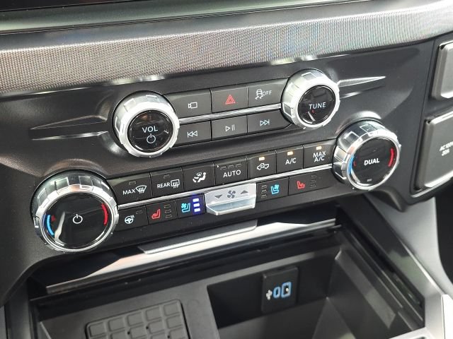 Used 2026 Ford F250 Platinum w/ Tremor Off-Road Package AWD/4WD image 35