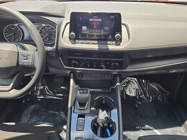 Used 2026 Nissan Rogue S FWD image 13