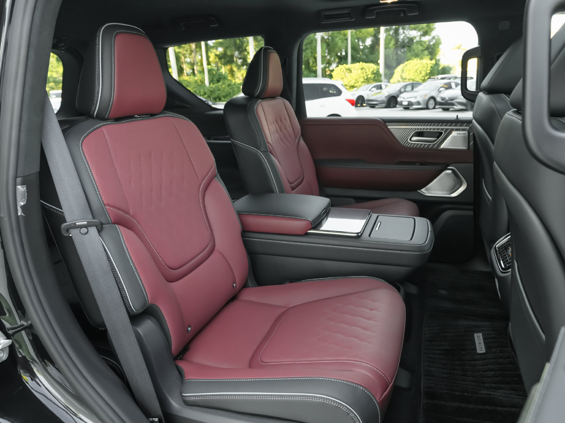 New 2027 INFINITI QX80 Autograph w/ Premium Cargo Package AWD/4WD image 8
