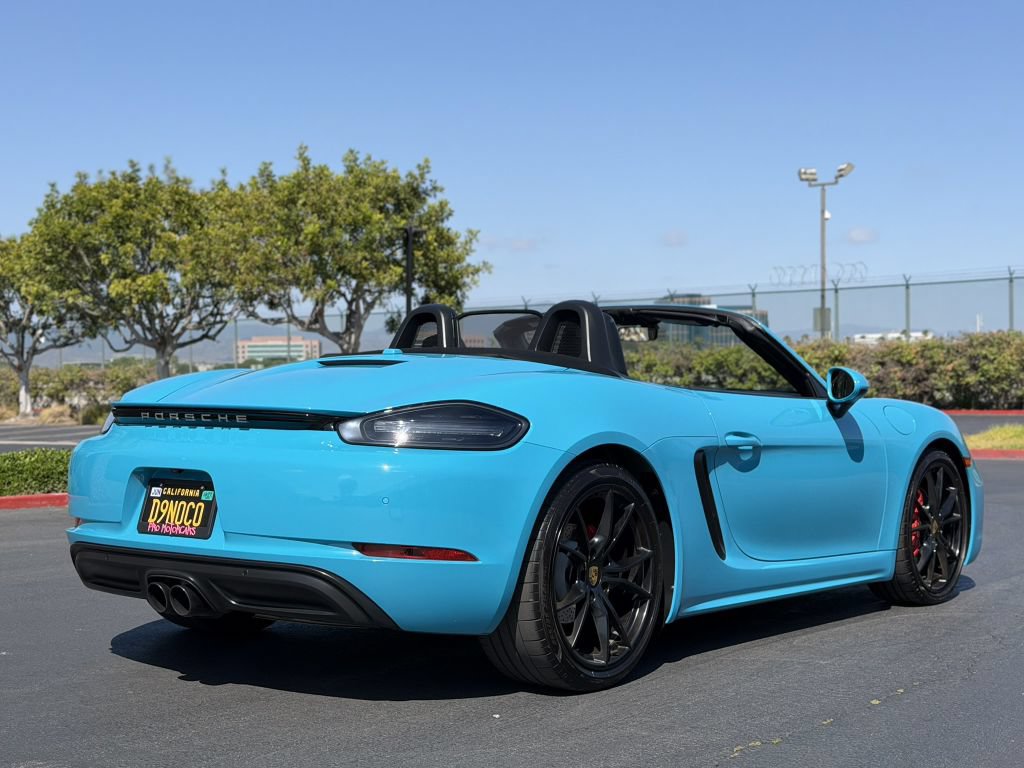 Used 2017 Porsche 718 Boxster S RWD image 3