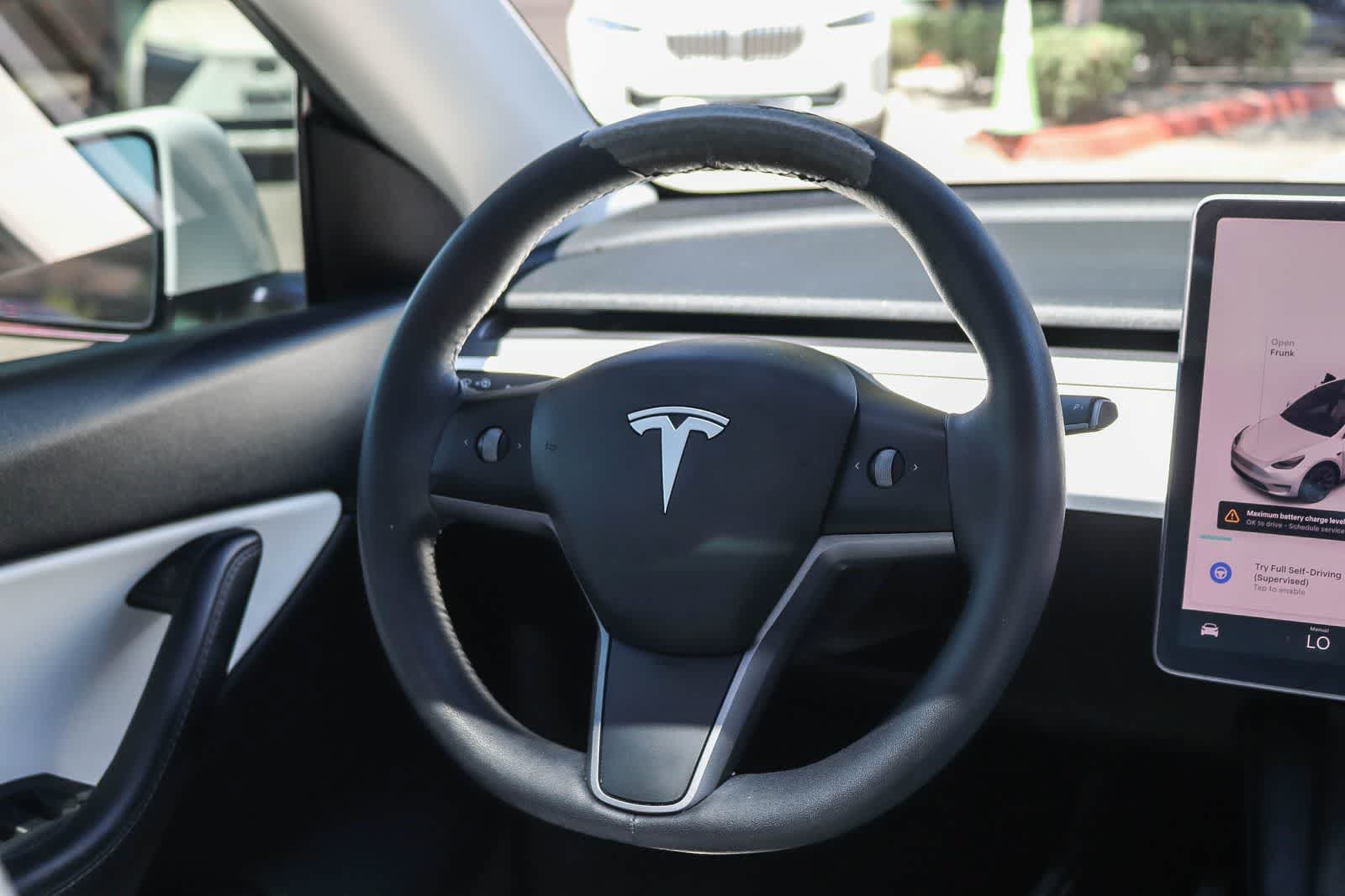 Used 2021 Tesla Model Y Long Range AWD/4WD image 11