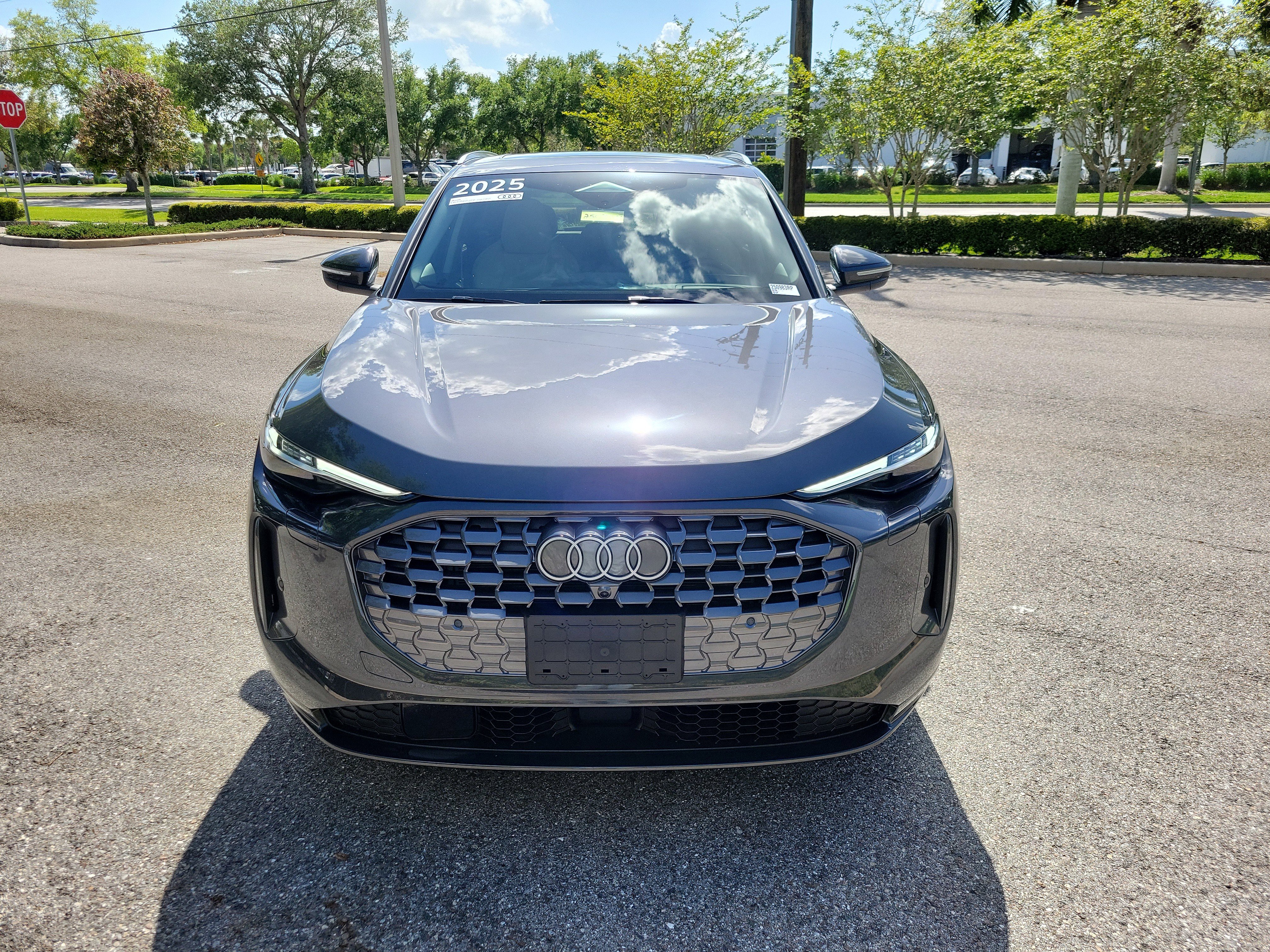 Certified 2025 Audi Q5 Prestige image 2