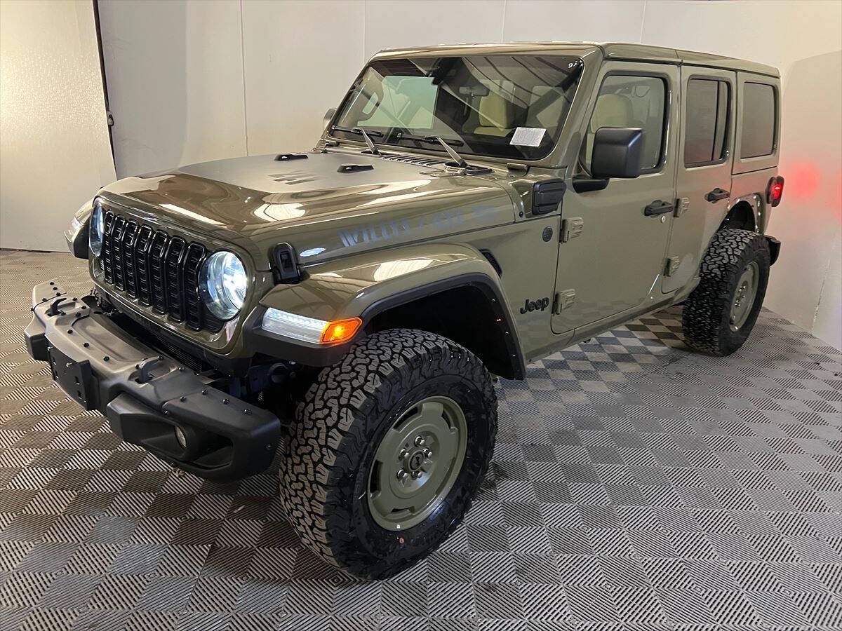 Used 2025 Jeep Wrangler Unlimited Sport S 4xe AWD/4WD image 2